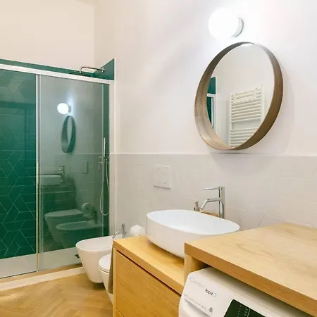 Charming Courtyard House In The Heart Of Apartament *